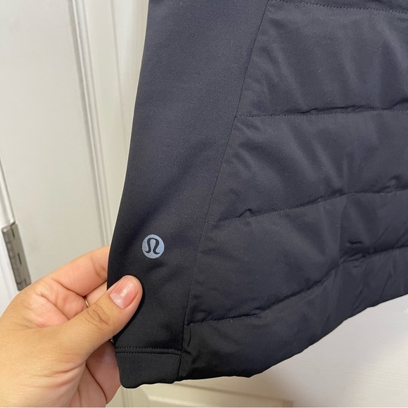 Lululemon Down For It All Vest Black Sz 2 - Picture 9 of 10